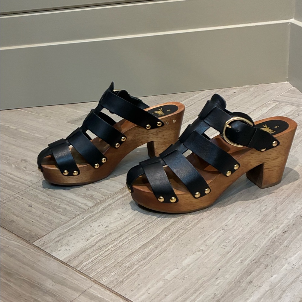 BEEK • “Magpie” Leather & Wooden Sole Clogs
